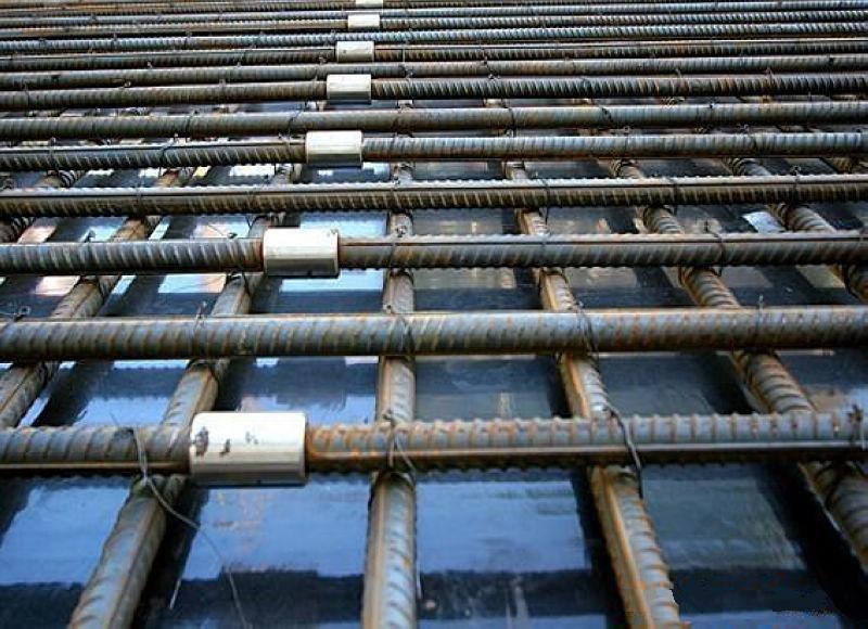 济宁为什么建楼房时，要在钢筋上加一排小圆环？原来作用这么大